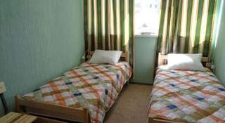 Гостиница Новый Хостел Сочи Сочи Односпальная кровать в общем номере для женщин (4 взрослых)-4