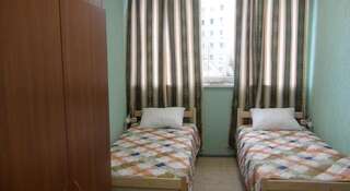 Гостиница Новый Хостел Сочи Сочи Односпальная кровать в общем номере для мужчин (4 взрослых)-1